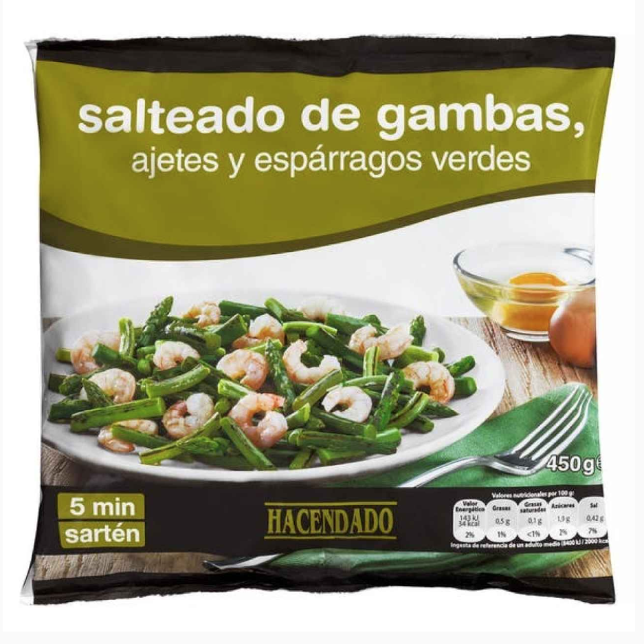 Salteado de espárragos y gambas con lomo de cerdo y 1 vasito de avena.